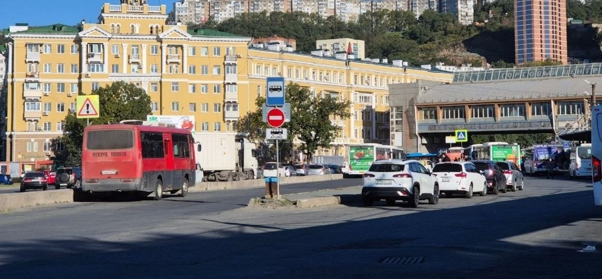 😓🚍 Владивостокские врачи смогли сохранить глаз водителю автобуса, в которого стреляли...