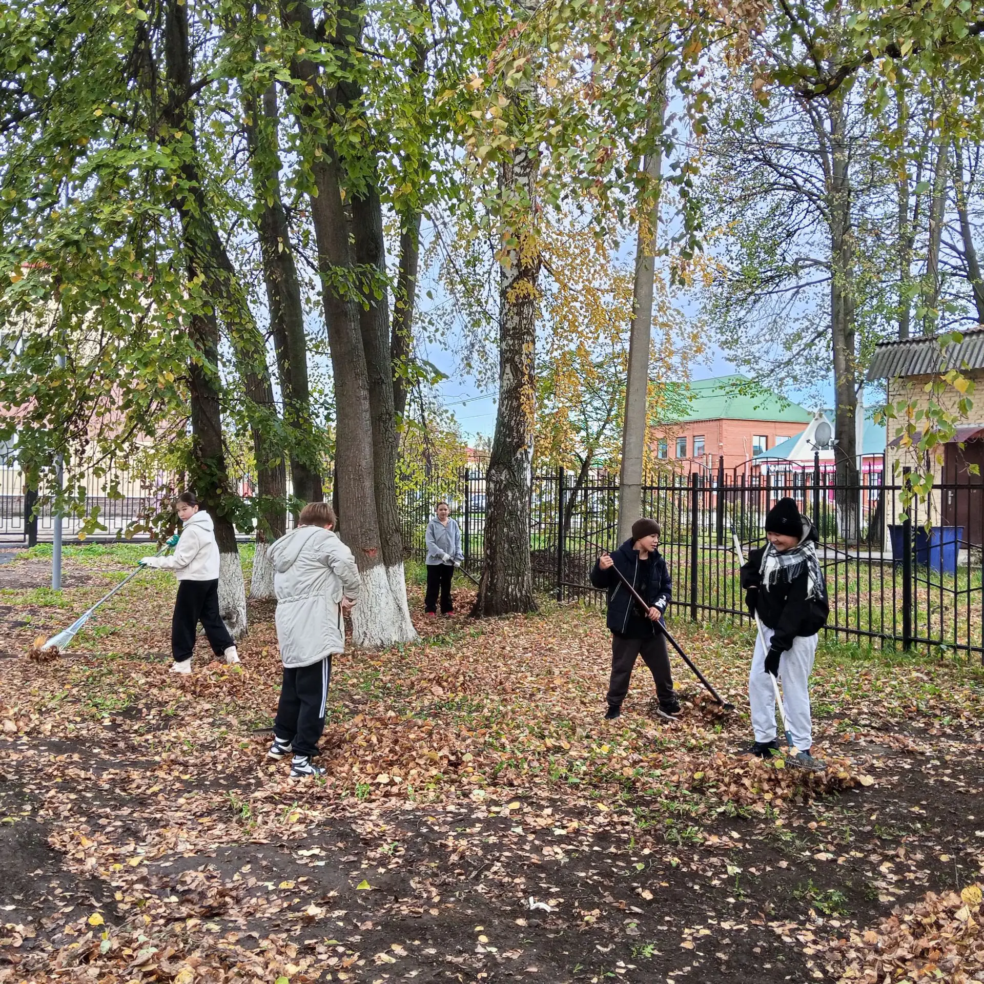 Сделаем школу чище и уютнее вместе! 🍂