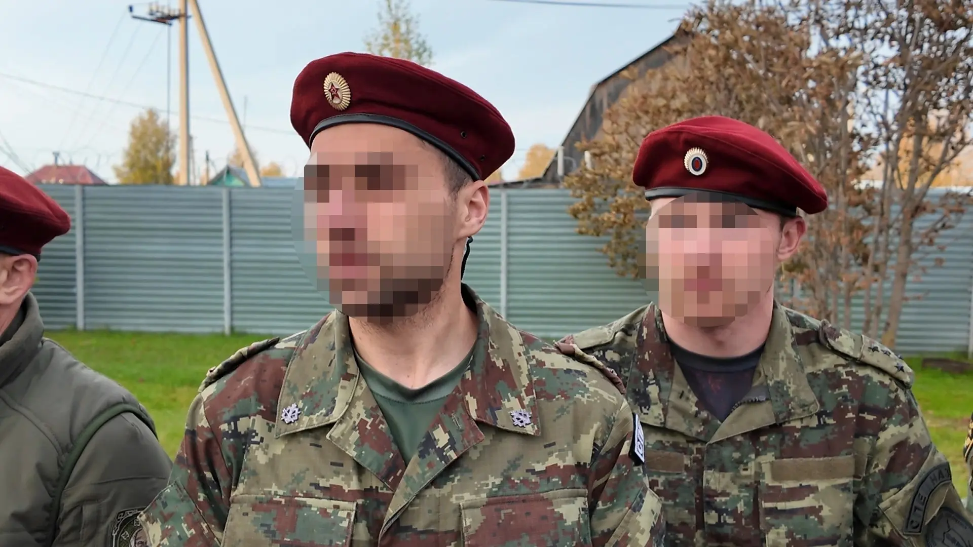 🔥 Два бойца пермского спецназа «Медведь» получили краповые береты — высший знак отличи...