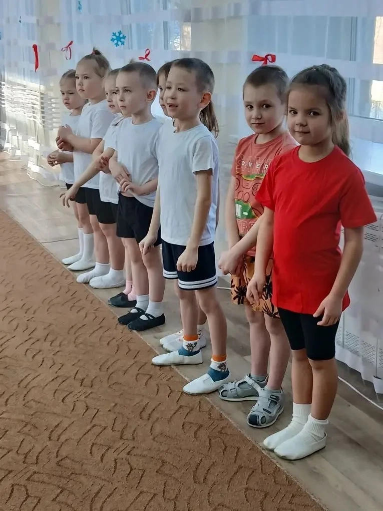 🚀 В преддверии Дня защитника Отечества мы провели веселую игровую программу «Будущие з...