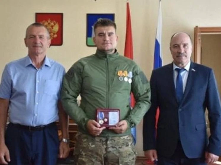 🔶 Боец из Ливен удостоен медали за мужество