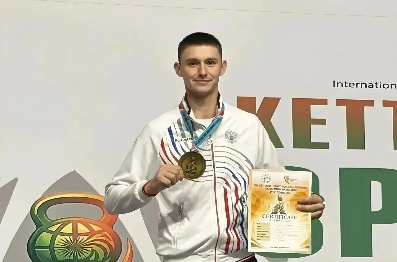 Черногорский гиревик  завоевал два золота и установил мировой рекорд на чемпионате мира