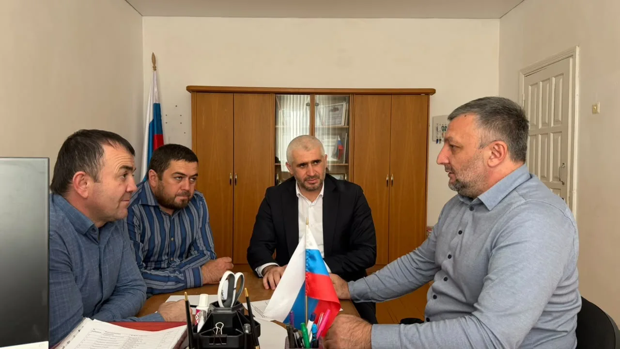 Комиссия по отбору кандидатов на должность главы МО «Сельсовет Унцукульский» провела пе...