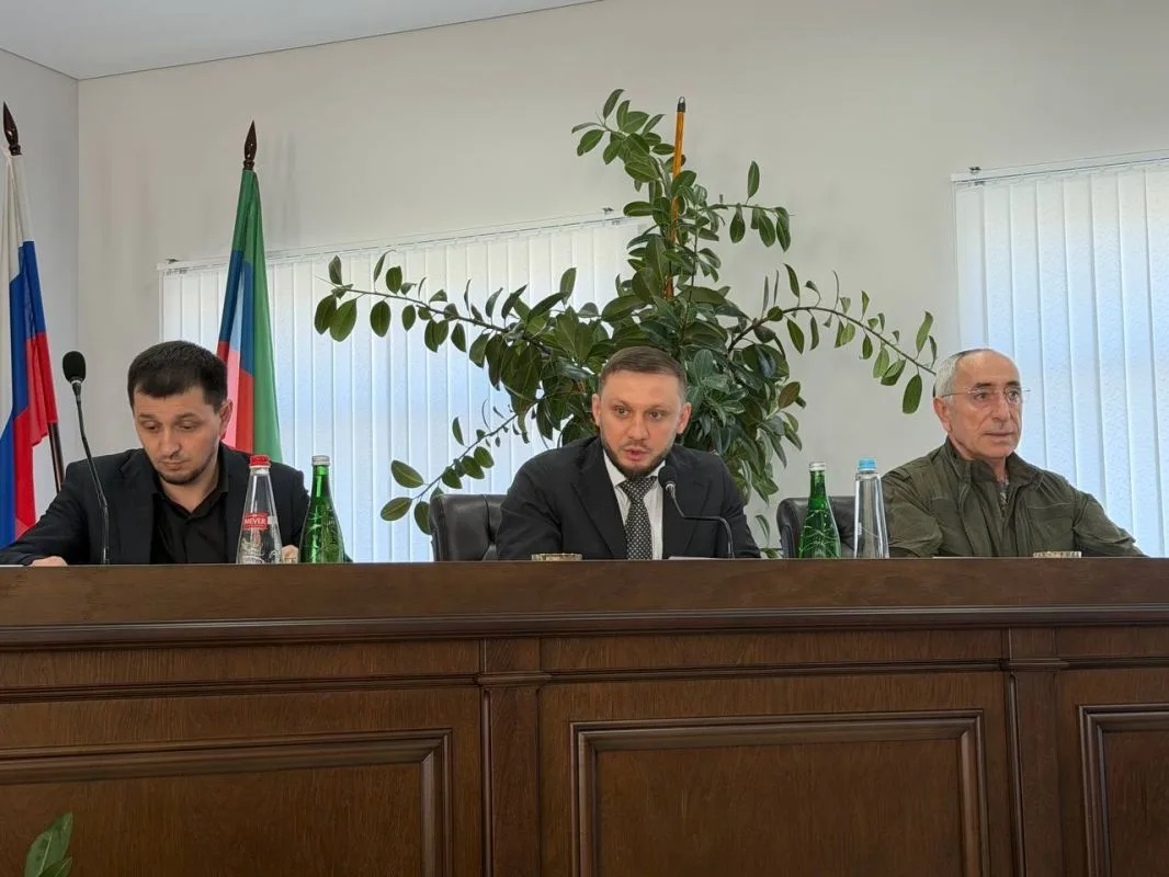 Врио министра транспорта и дорожного хозяйства РД Джамбулат Гаджиев о ситуации с ремонт...
