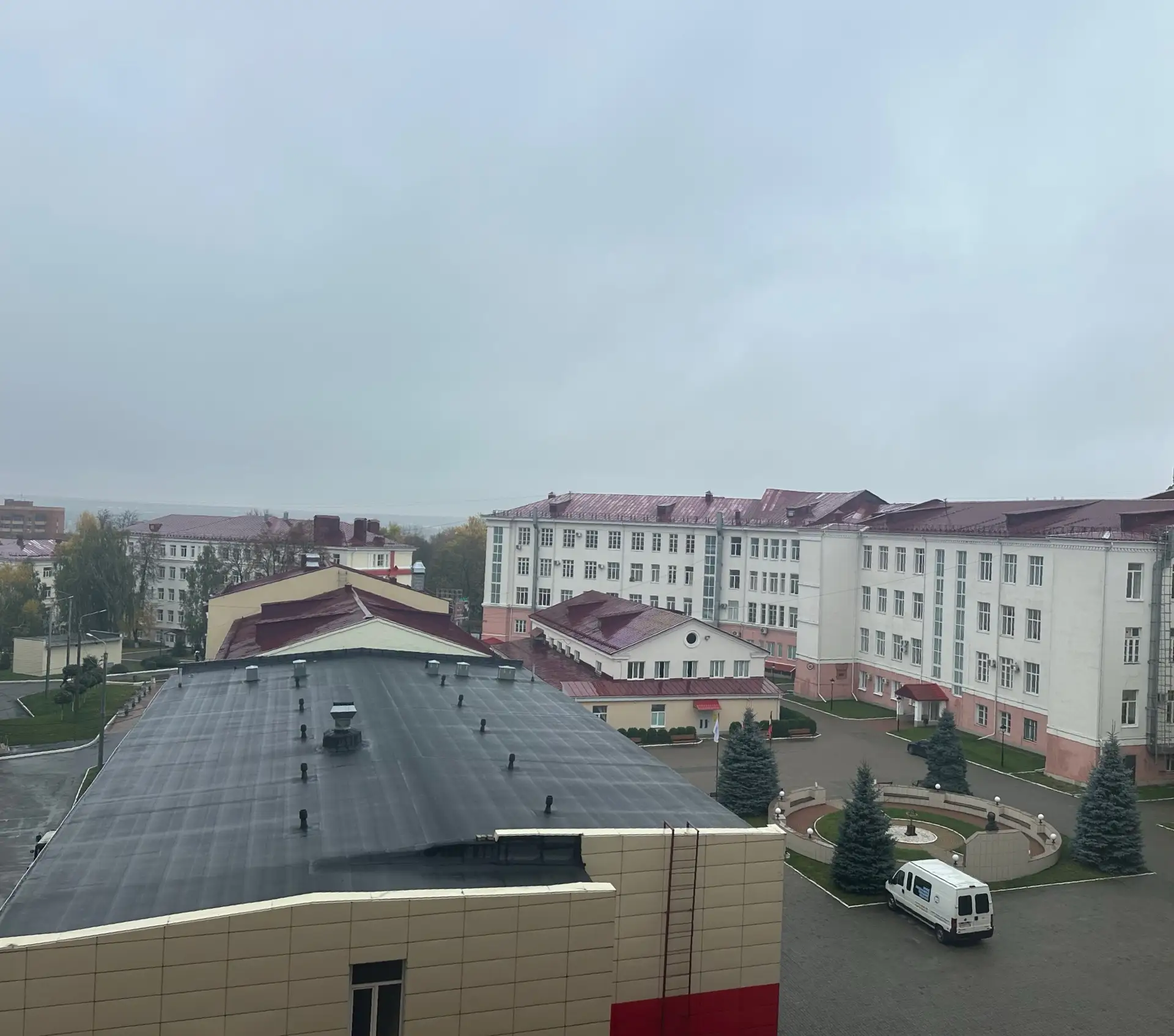 Мысль о том, что «позже будет легче», только отодвигает жизнь.