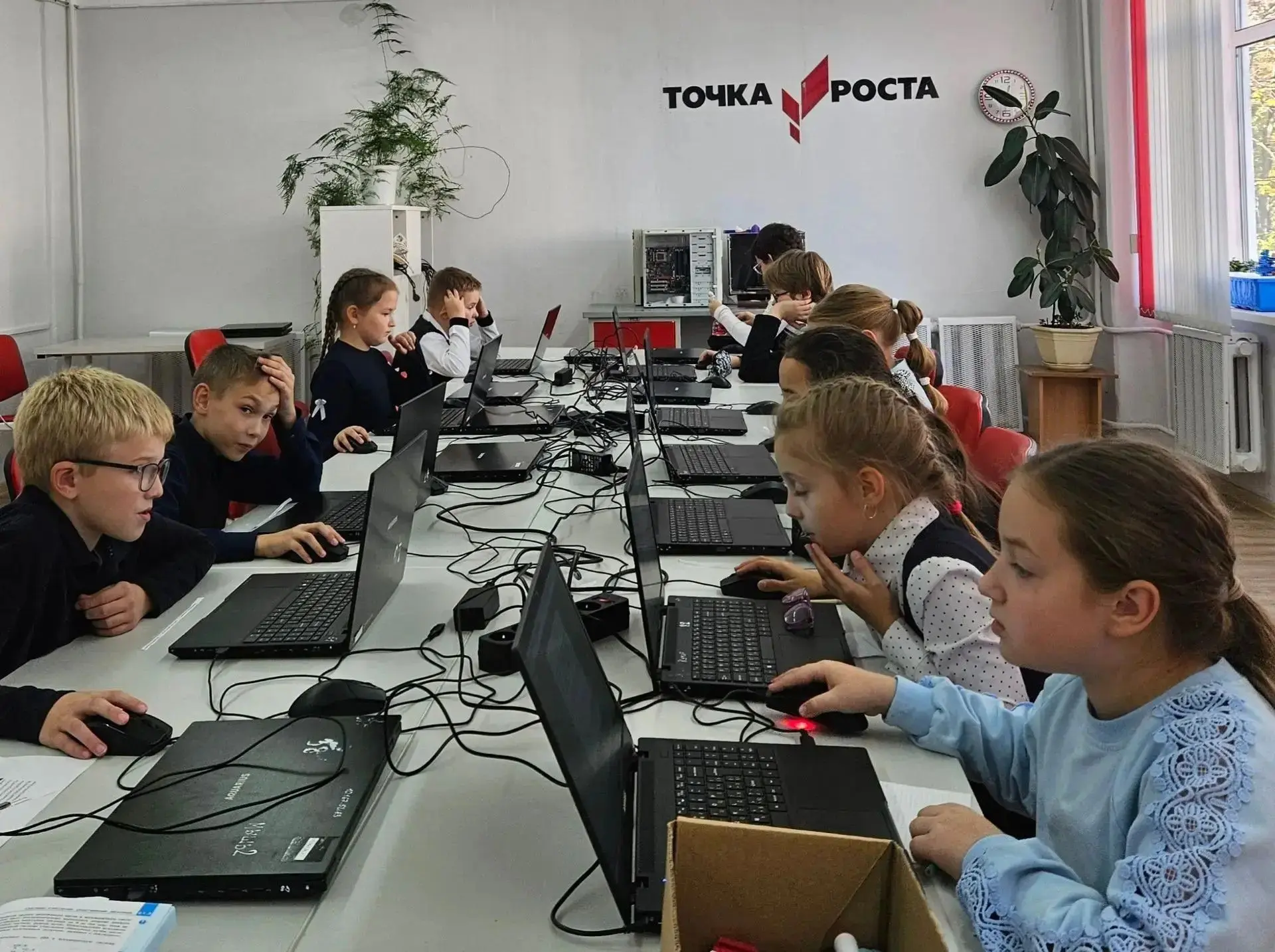 Наши ученики активно участвуют во Всероссийской олимпиаде школьников!