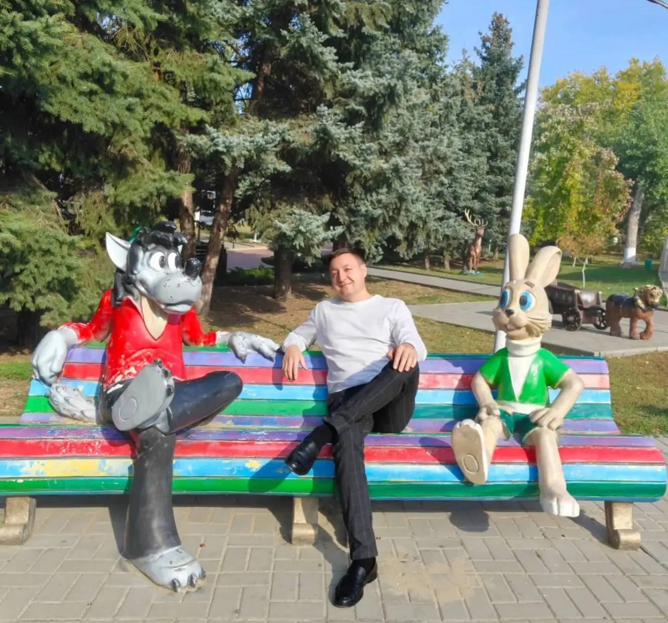 ТЕМ ВРЕМЕНЕМ МОЙ МУЖ)))))