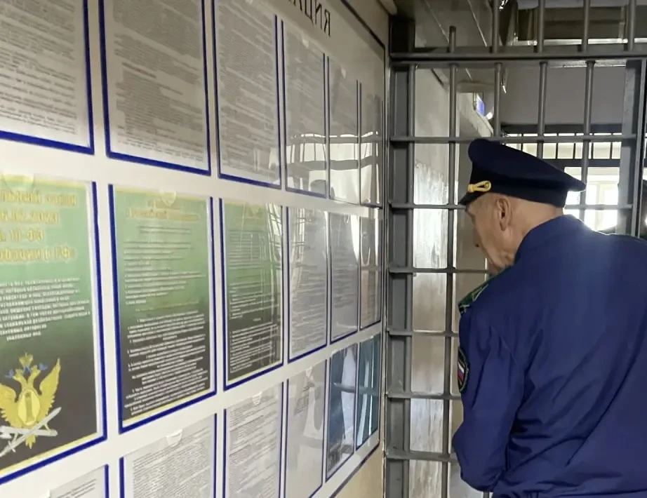 🛡️Заместитель прокурора Хабаровского края Сергей Аксаментов проверил следственный изол...