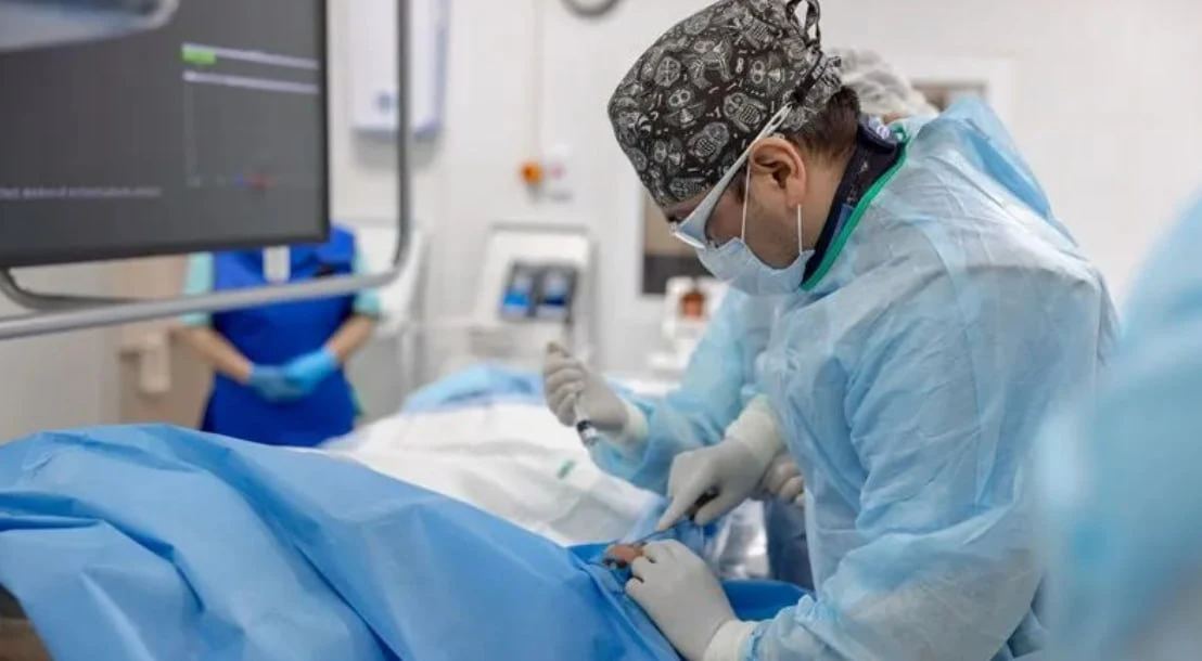 🏥 Хирурги Нового Уренгоя спасли двухлетнего малыша с воспалённым аппендицитом