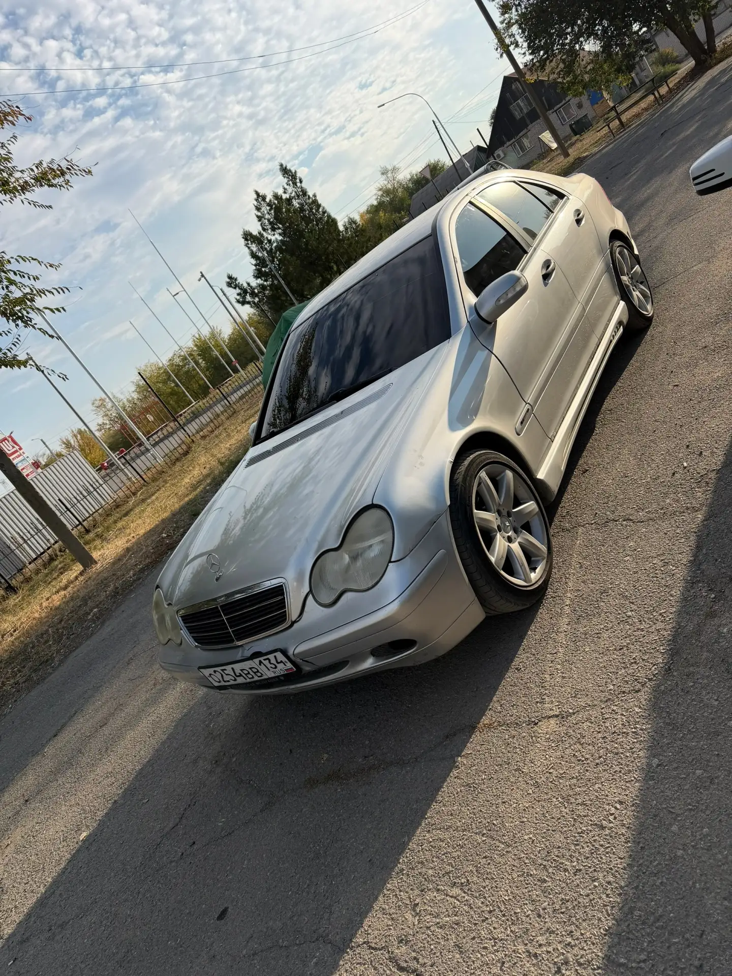 Продаю год 1 техника хорошая цена 550