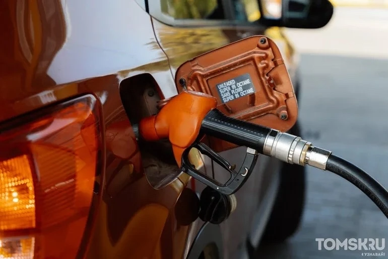 ⛽ Бензина хватает, но ограничения на заправках в Томской области пока сохранят