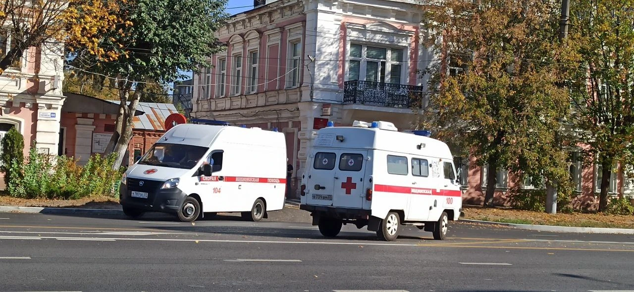 💄Женщина попала в больницу с переломом после посещения салона красоты в Ивановской обл...