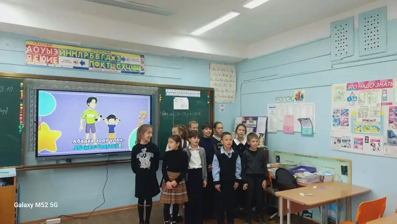 🎶 Бурятские песни в унисон: как у нас прошёл караоке-вечер