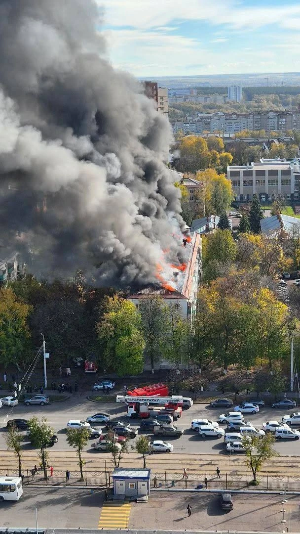 В Уфе при пожаре в жилом доме двое мужчин получили жуткие ожоги