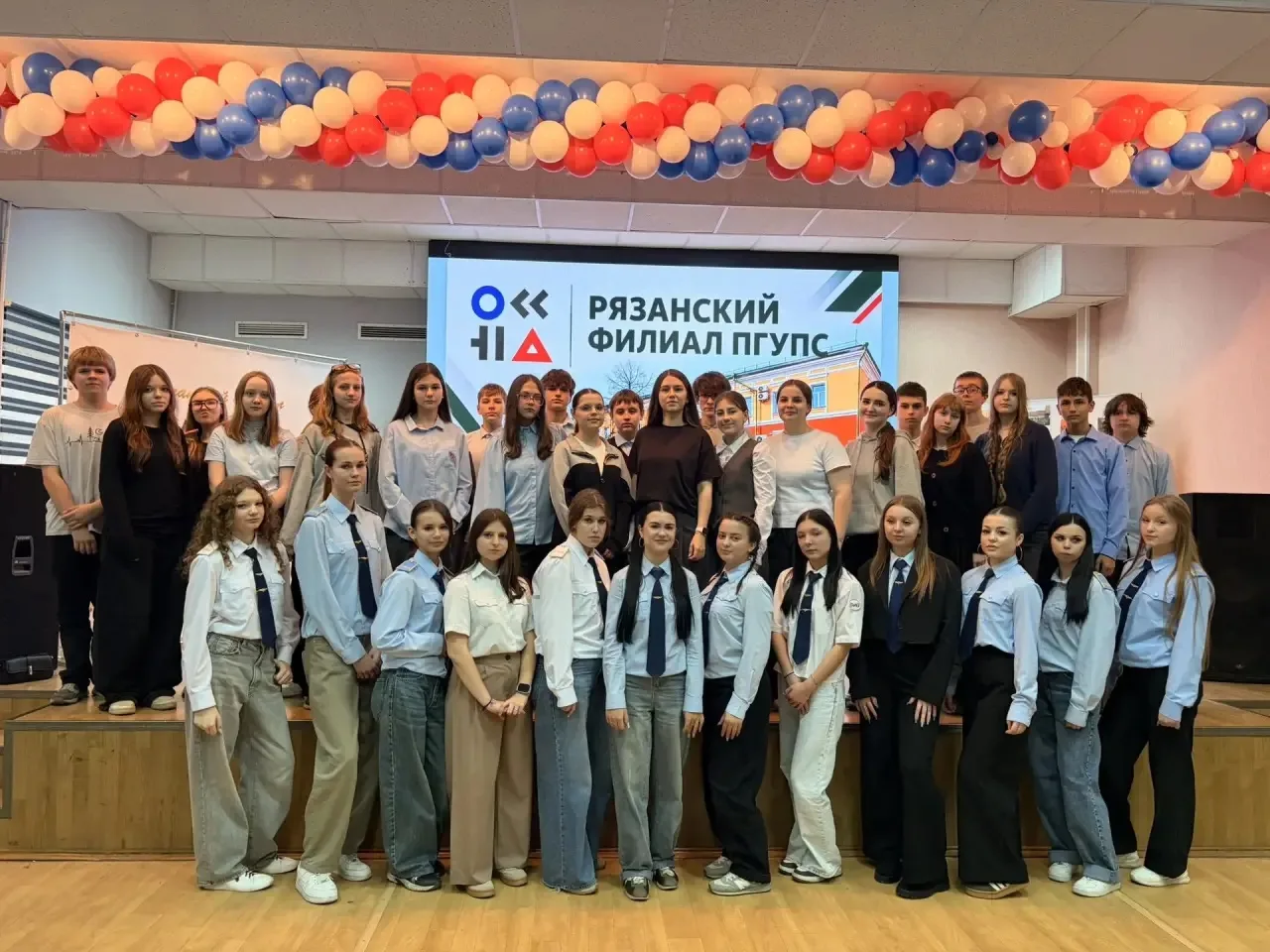 🚀 Школа №64 в гостях у Рязанского филиала ПГУПС: день, который запомнится надолго!