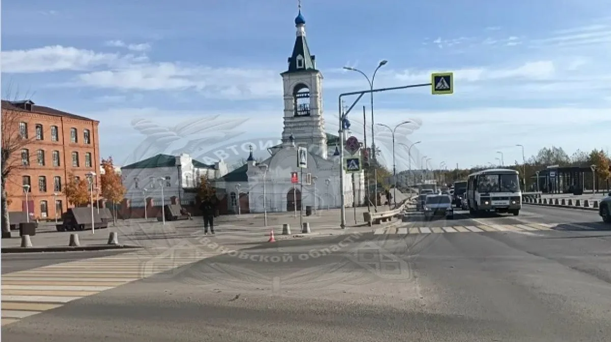В Шуе водитель "Ауди" на запрещающий сигнал сбил 68-летнюю женщину на электровелосипеде