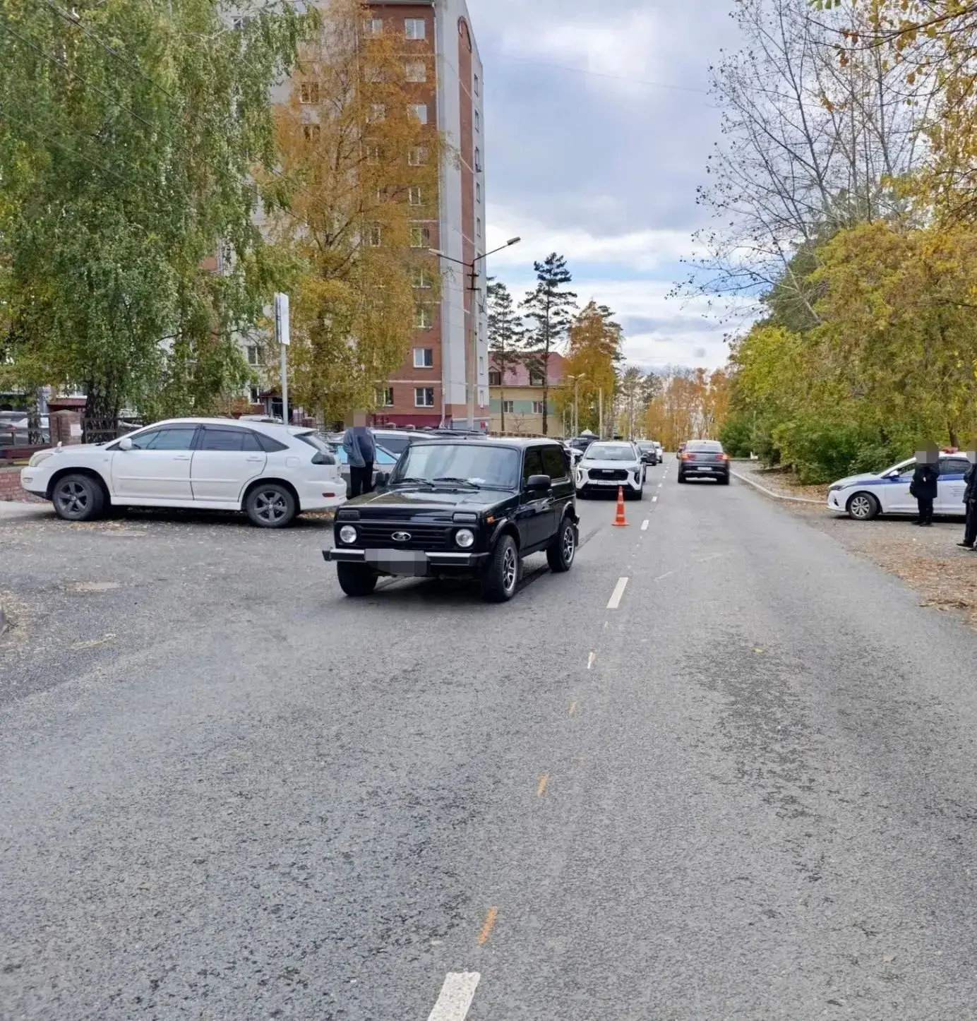 Две девочки попали под машину в Новом поселке Бердска