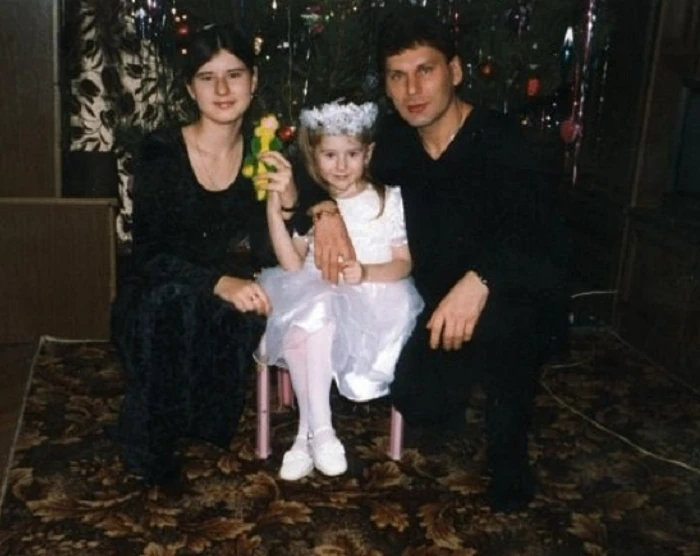 Каким Хой был дома