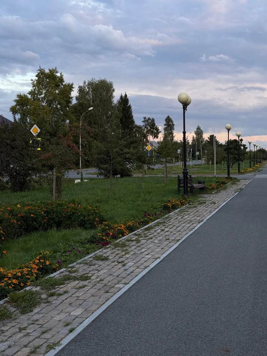 Проходя по этой улице каждый день, начинаешь замечать все ее прелести✨