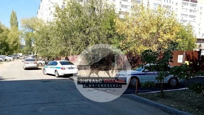 😱 Подростка заподозрили в краже сумки на остановке в Энгельсе