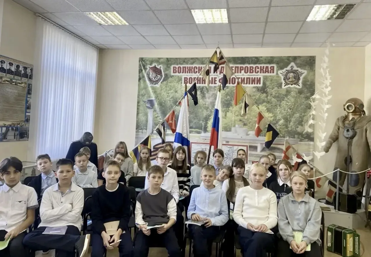 🎖️ Урок мужества для 5-х классов: «Корабли Волжской флотилии в октябре 1942 года»
