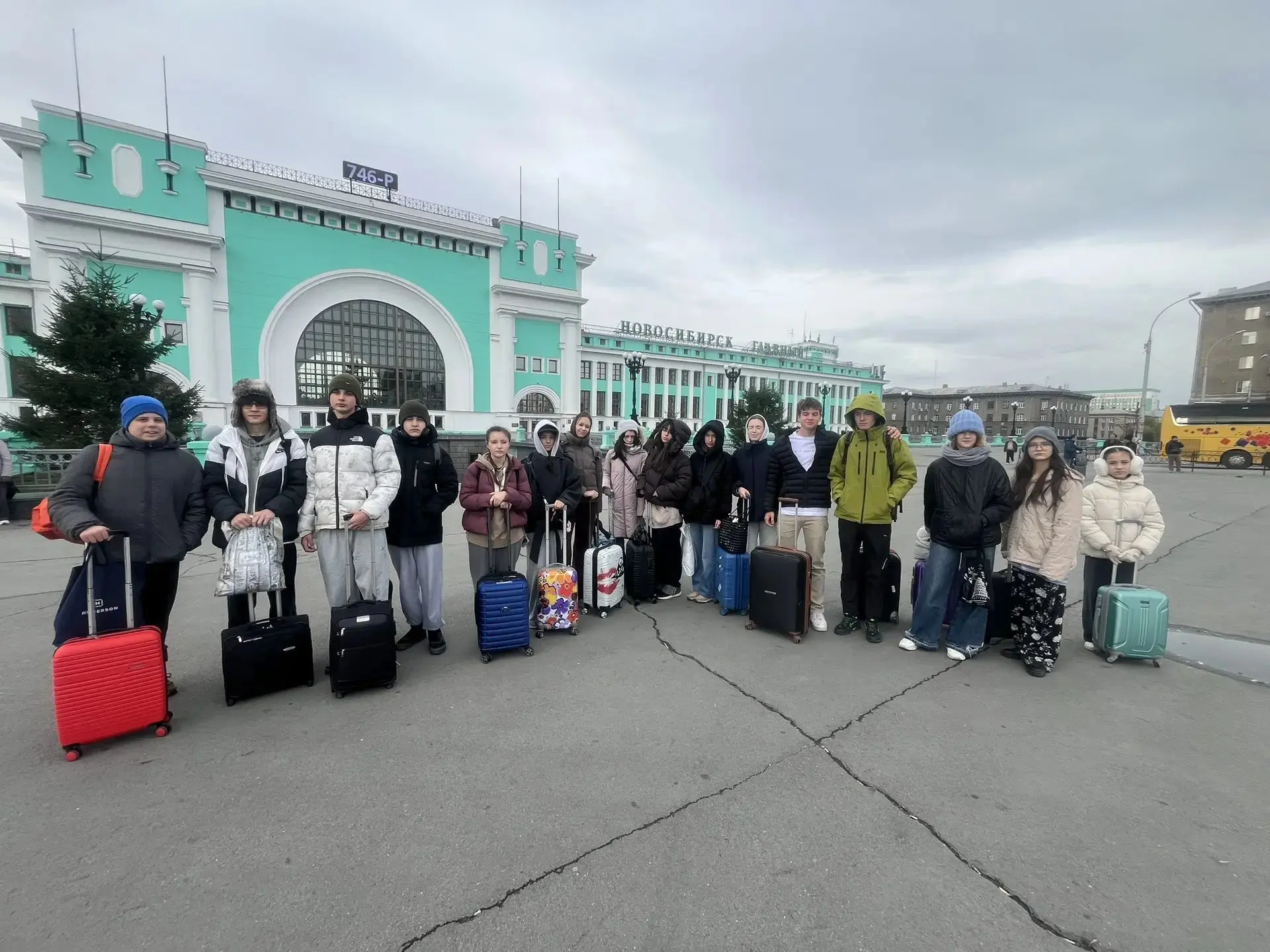 🗺️ Сибирский экспресс 9 «В»: как наши девятиклассники покоряли Новосибирск!