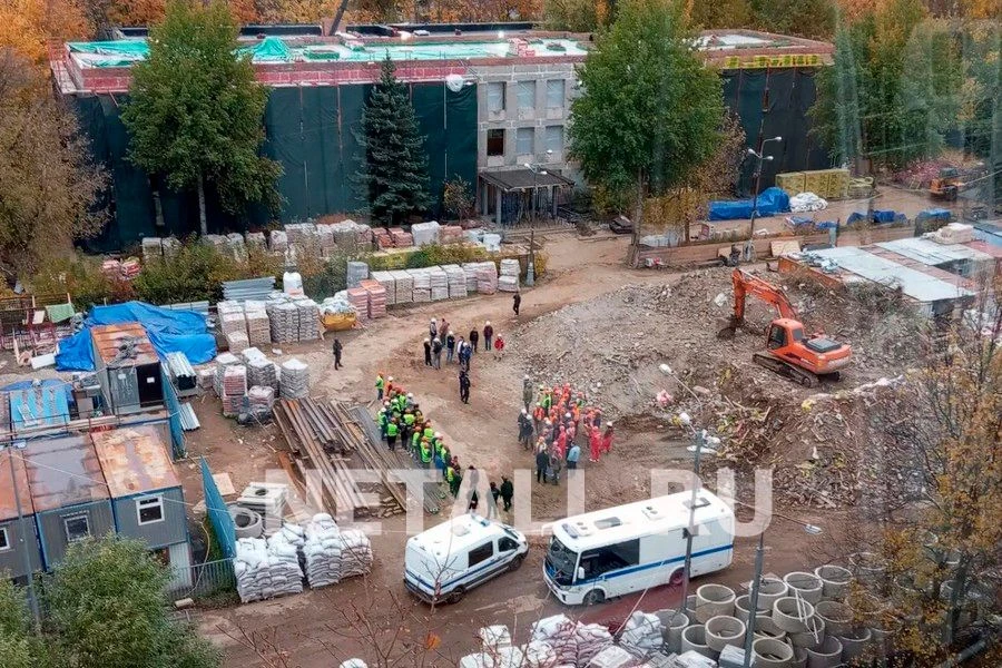 Полиция устроила серию рейдов по школам для поиска нелегалов