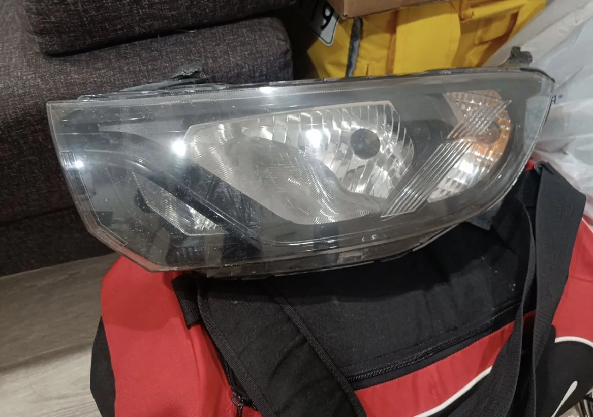 Продам фару LADA granta fl