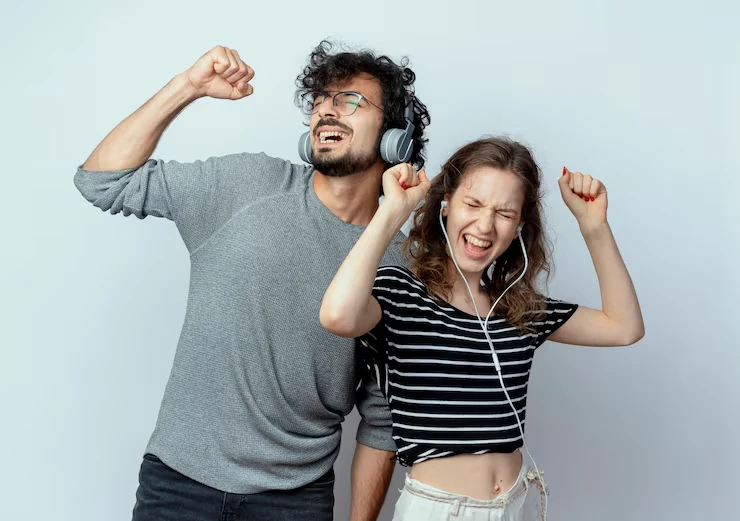 Секрет крепкой пары — в одном плейлисте 🎧