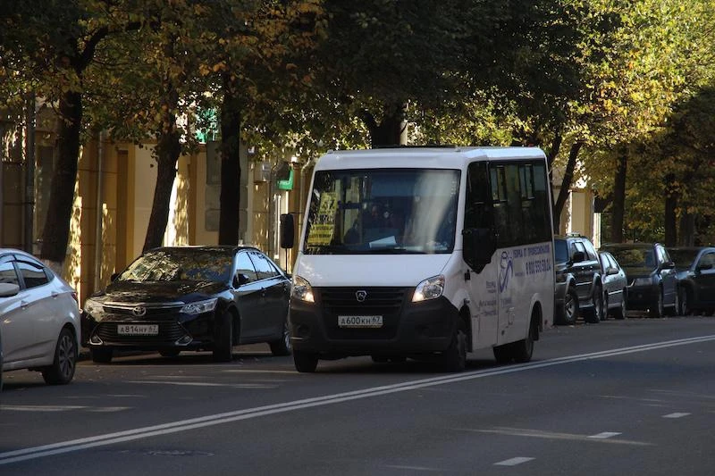 В Смоленске изменили маршруты общественного транспорта из-за коммунальной аварии