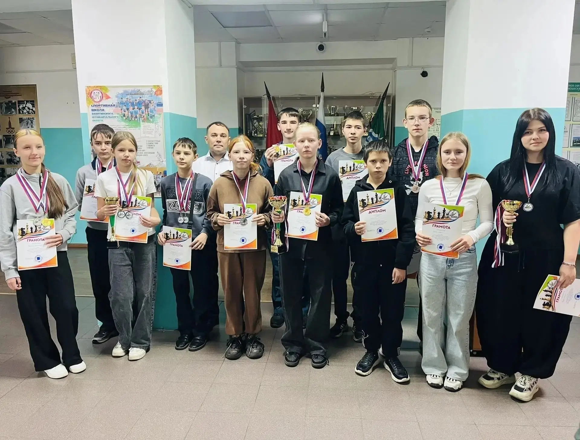 🎉 Шахматы: триумф нашей школы! 🎉