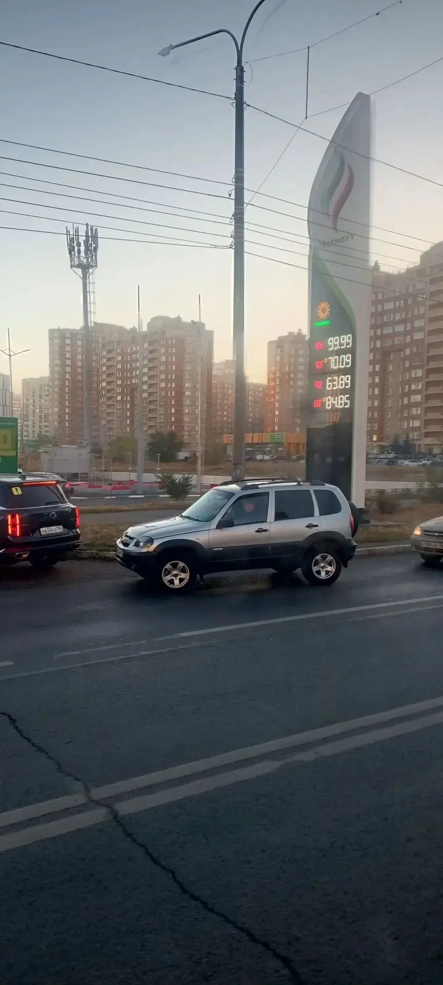 Автомобилисты Оренбурга отмечают, что стоимость литра бензина АИ-95 на некоторых АЗС пр...