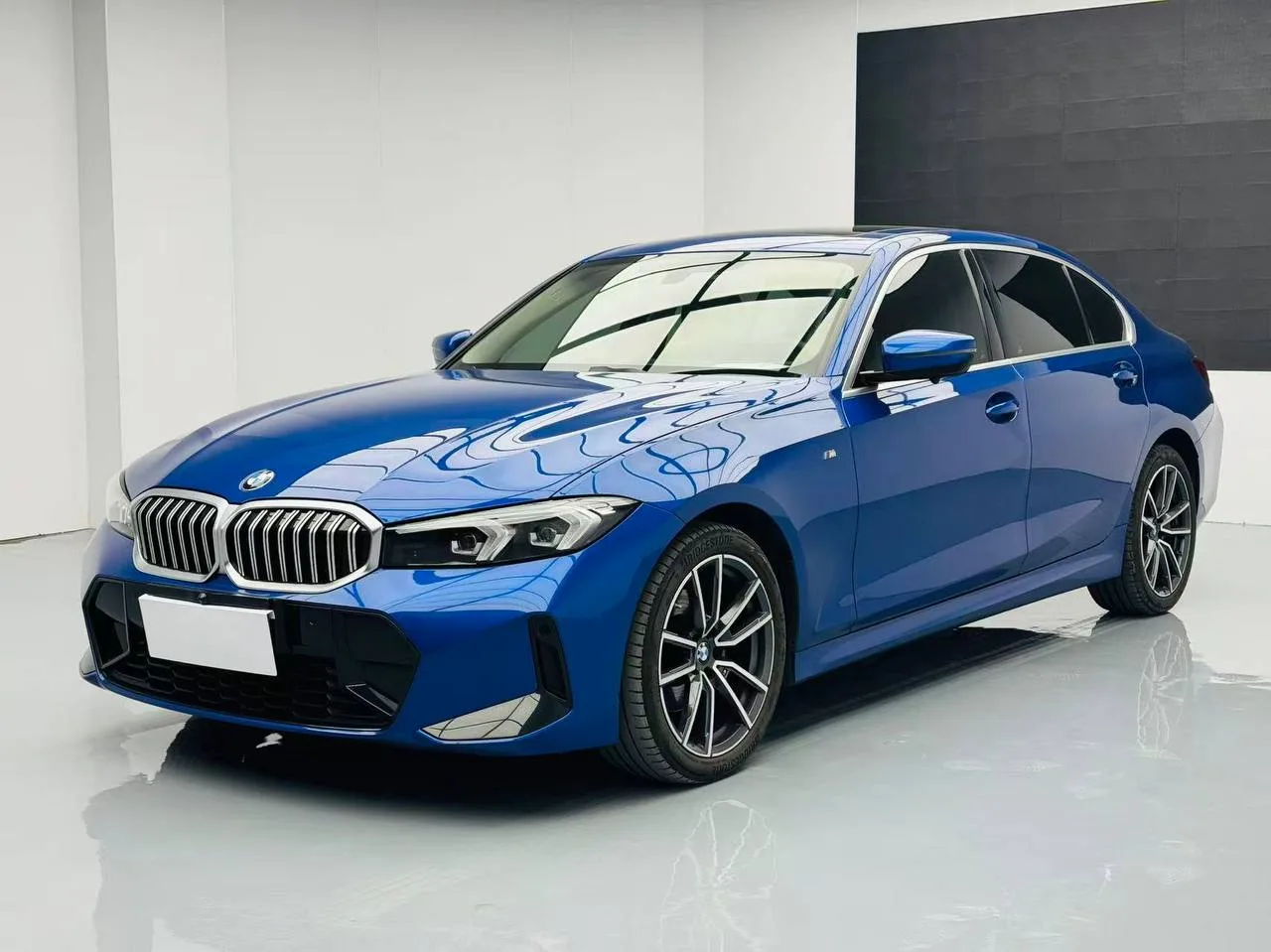 АВТОМОБИЛЬ ИЗ КИТАЯ — BMW 320Li M SPORT