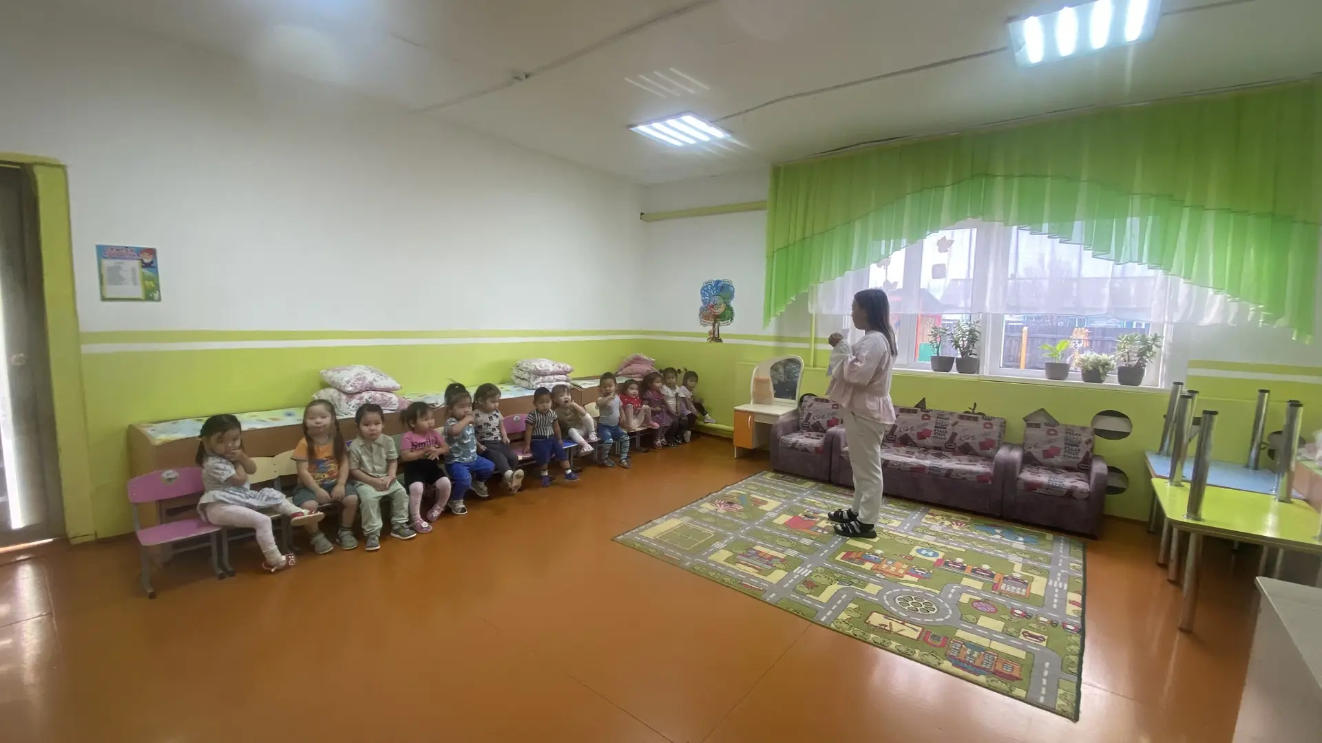 Конспект занятия по рисованию во второй младшей группе.