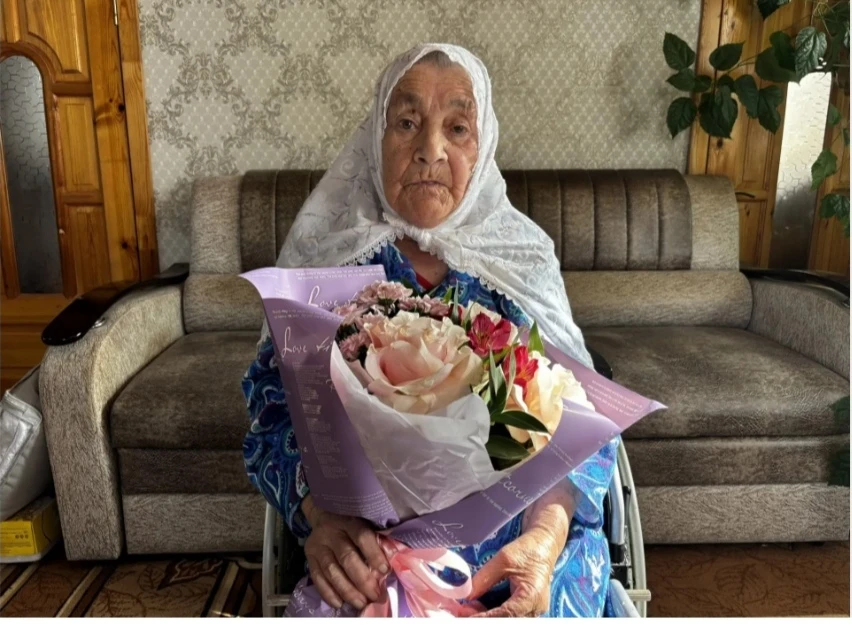 Бүген Нәфыйга апа Фатхуллина үзенең 90 яшьлек олы юбилеен билгеләп узды. Аны бу күркәм ...