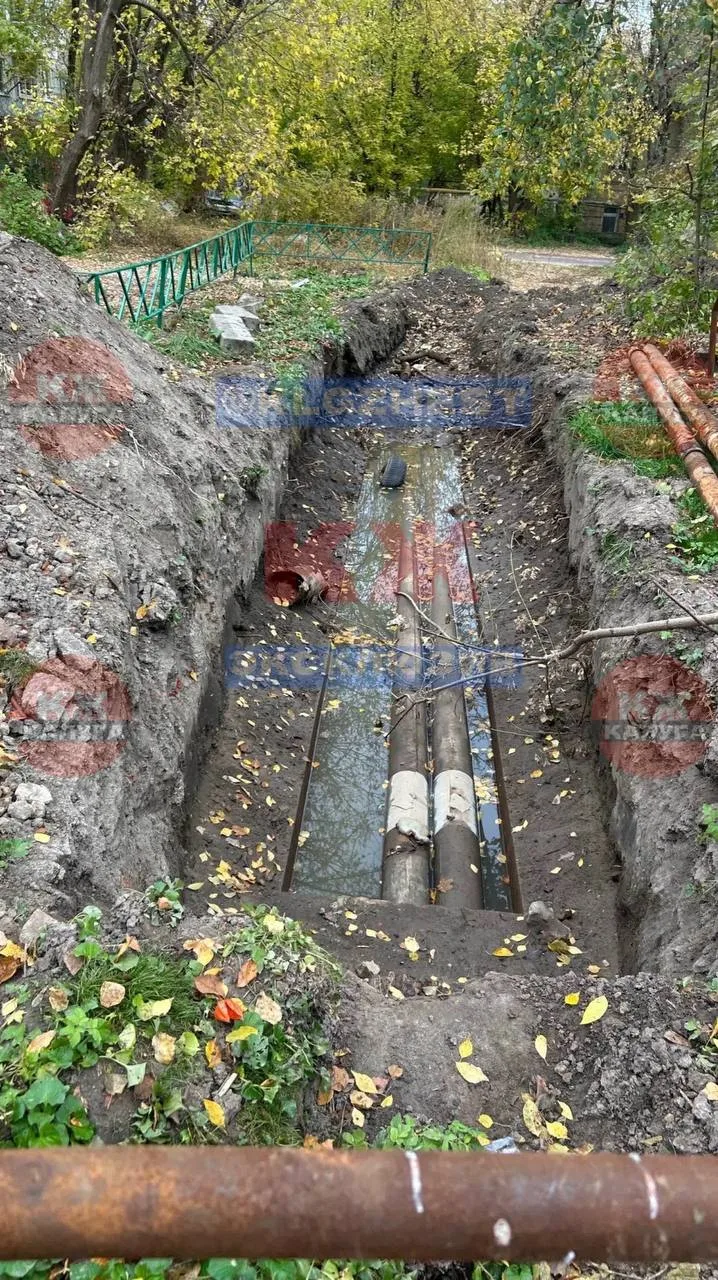 На Энгельса, 113 раскопали трубы
