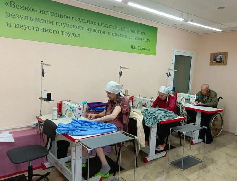 В Балашовском доме-интернате для престарелых и инвалидов в швейной мастерской прошли оч...