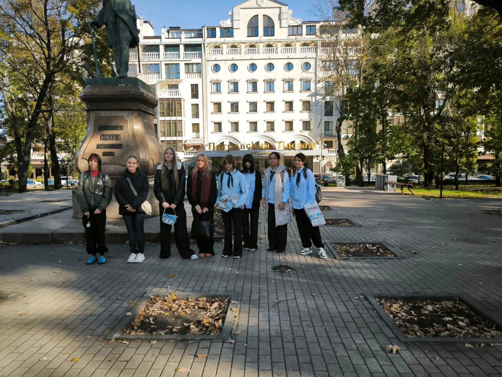 Как интересно рассказать историю города? Что скрывается за работой гида? Ответы на эти ...