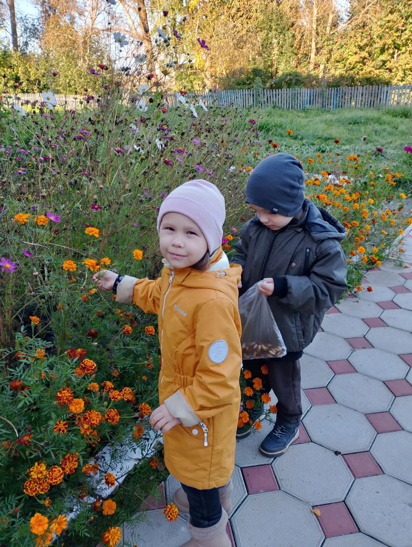 🍁Сегодня на территории дошкольной группы прошел традиционный осенний субботник. Дошкол...