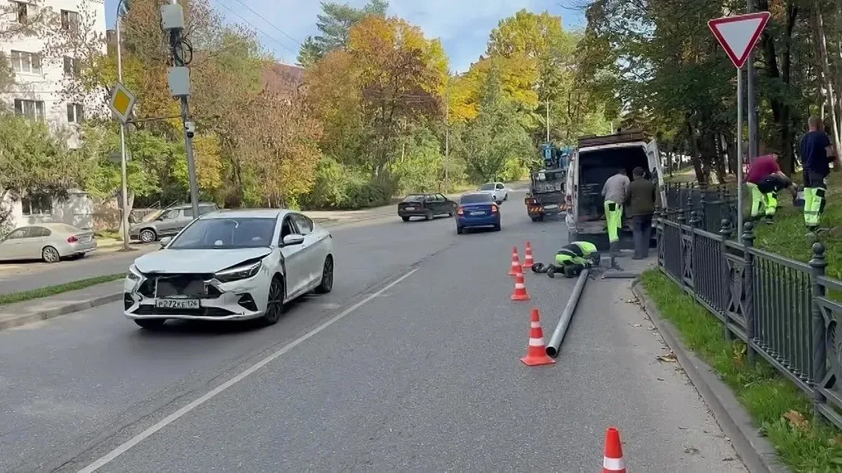 Устройство нового светофорного объекта и нового пешеходного перехода на пересечении 40 ...