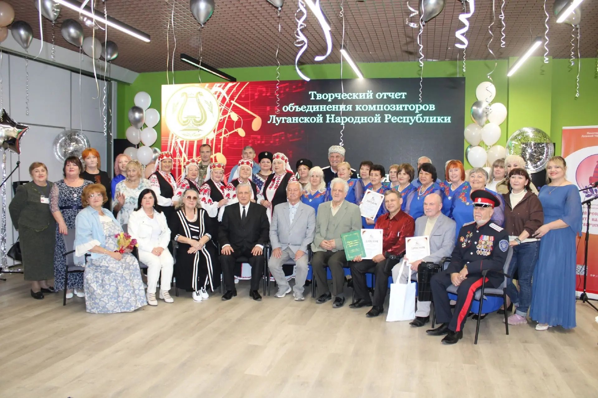 🌟 ГОРДОСТЬ КИРОВСКА: Народный хор «Алмаз» и композитор Сергей Турпитко покорили респуб...