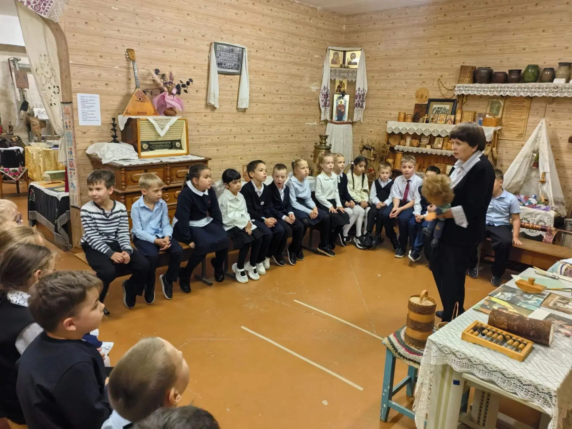 📜 Урок в школьном музее: «Какими были ученики в старину» #лицейф