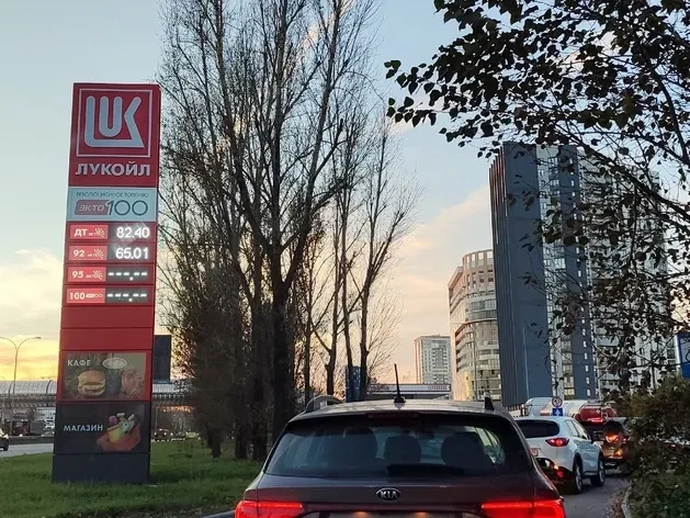⛽️ Россия продолжит ввозить бензин как минимум до конца 2026 г. Как сообщил вице-премье...