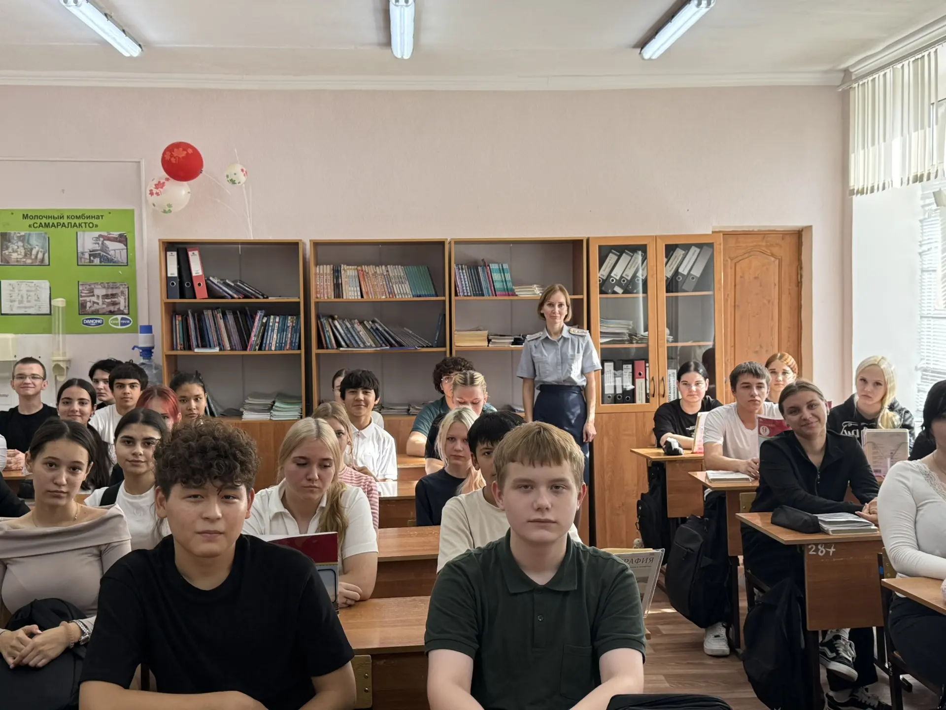 Сотрудники УФСИН провели профориентационную встречу со школьниками