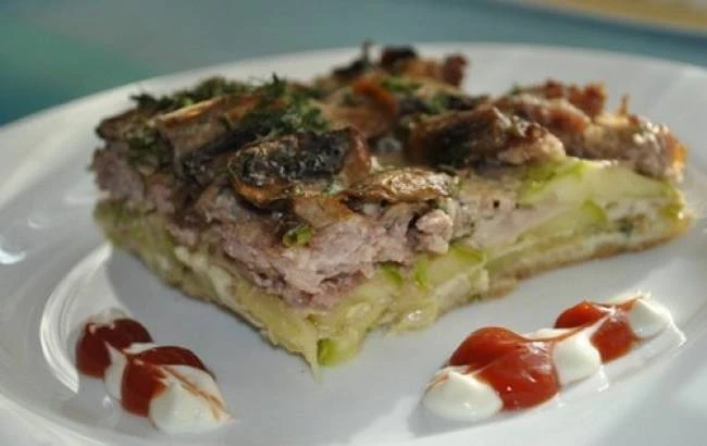 🍛 Кабачковый пирог с мясом и грибами