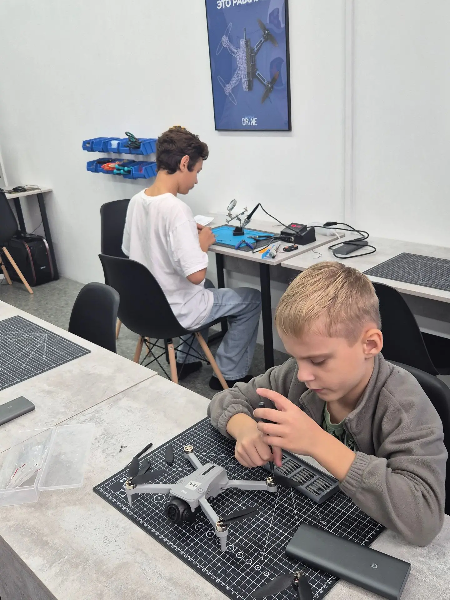 🚀 DRONE DRIVE — техническая секция для детей 5-12+ лет