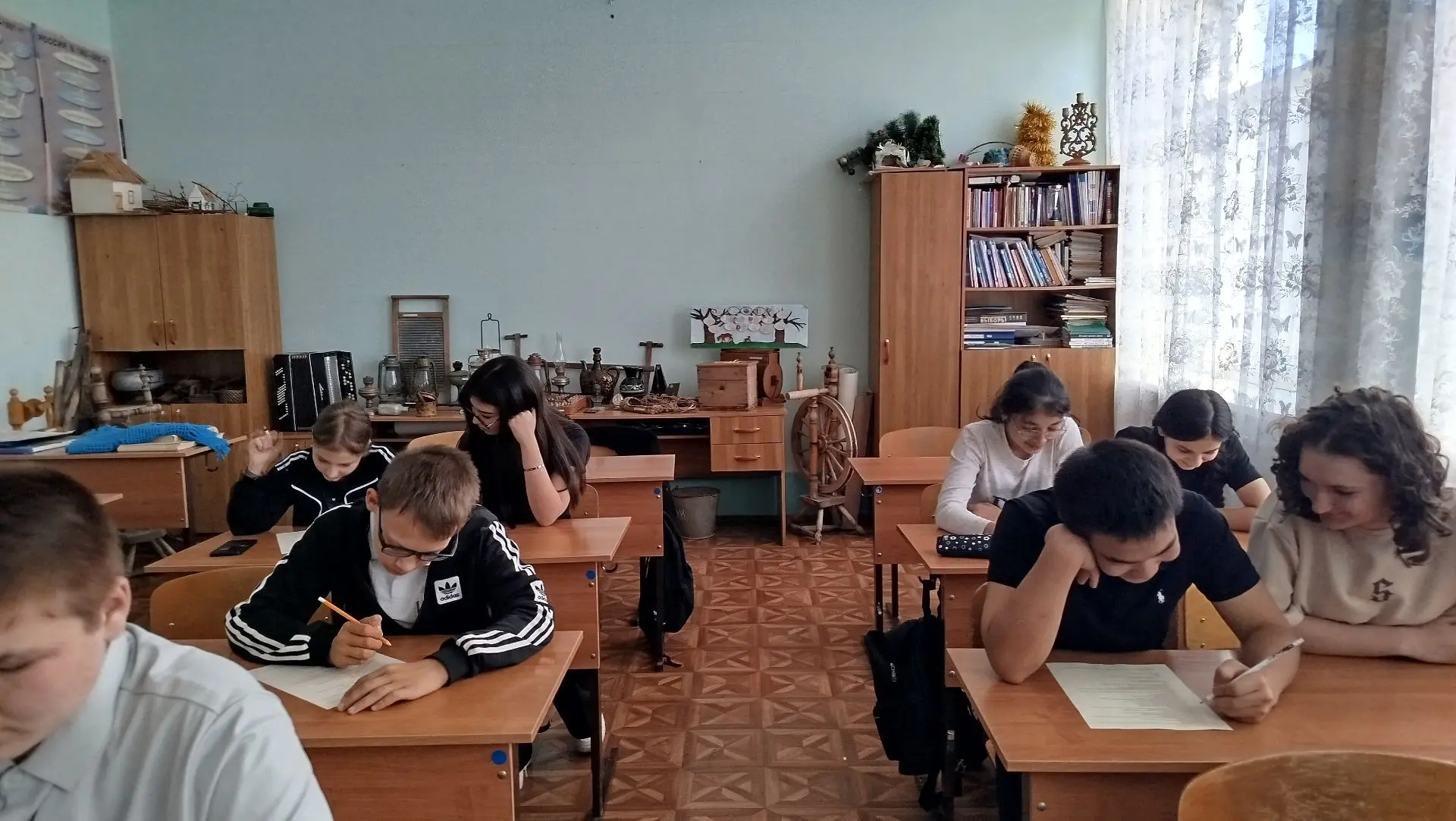 Сегодня, в МБОУ «Каштановская  СОШ имени Героя Советского Союза Воликова С. А.» был дан...