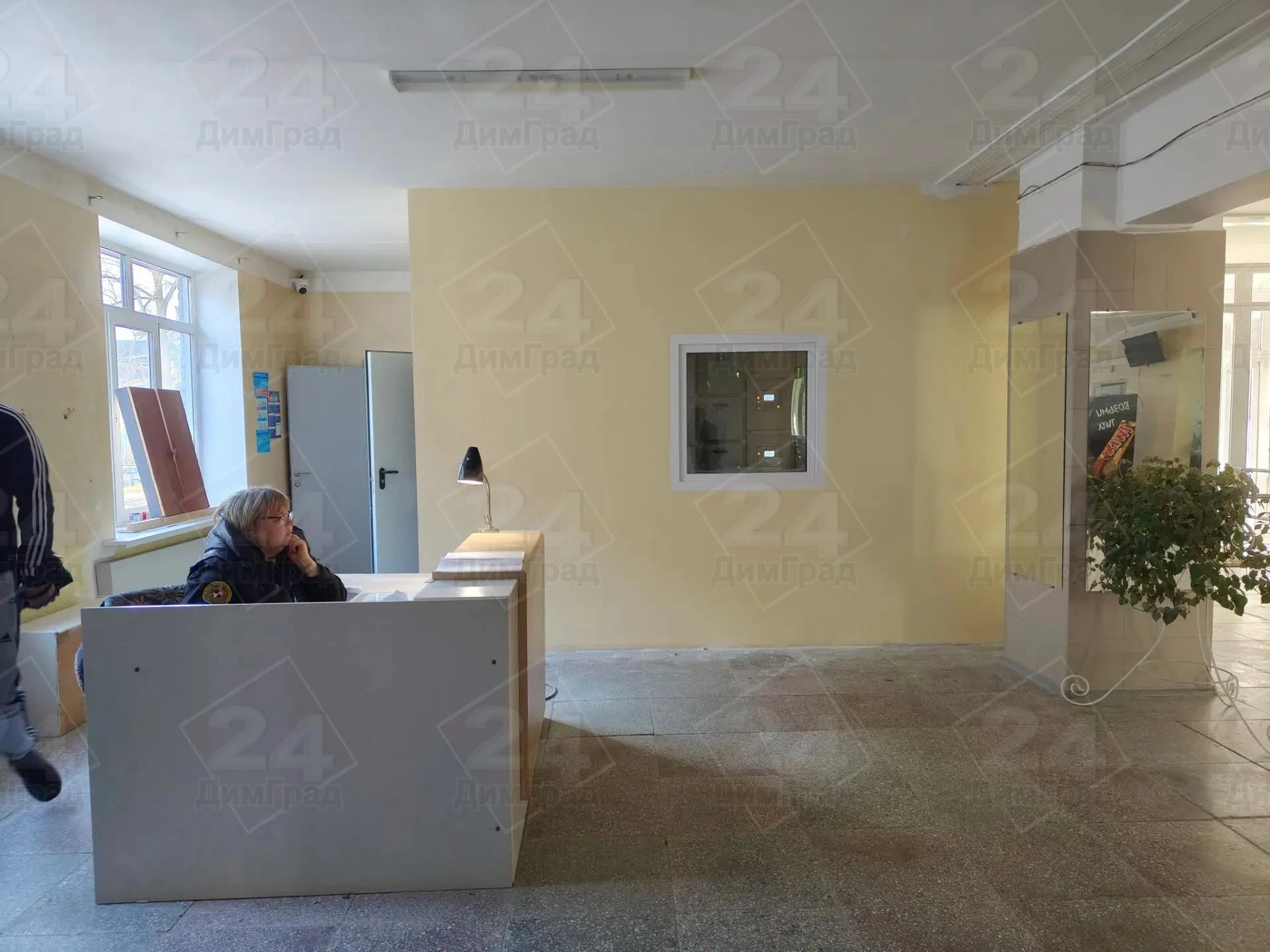 В третьем корпусе ДТК капитальный ремонт близится к завершению. Идут работы по выравнив...