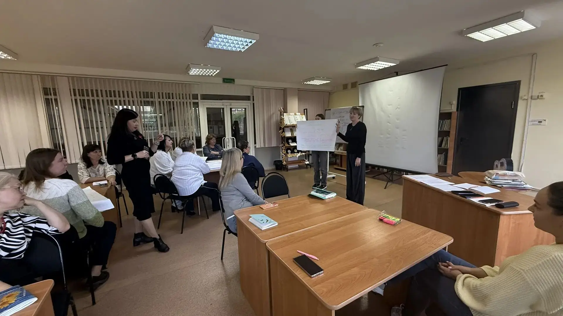 13 октября во Дворце прошла первая встреча курса «Инновации в образовании», посвященная...