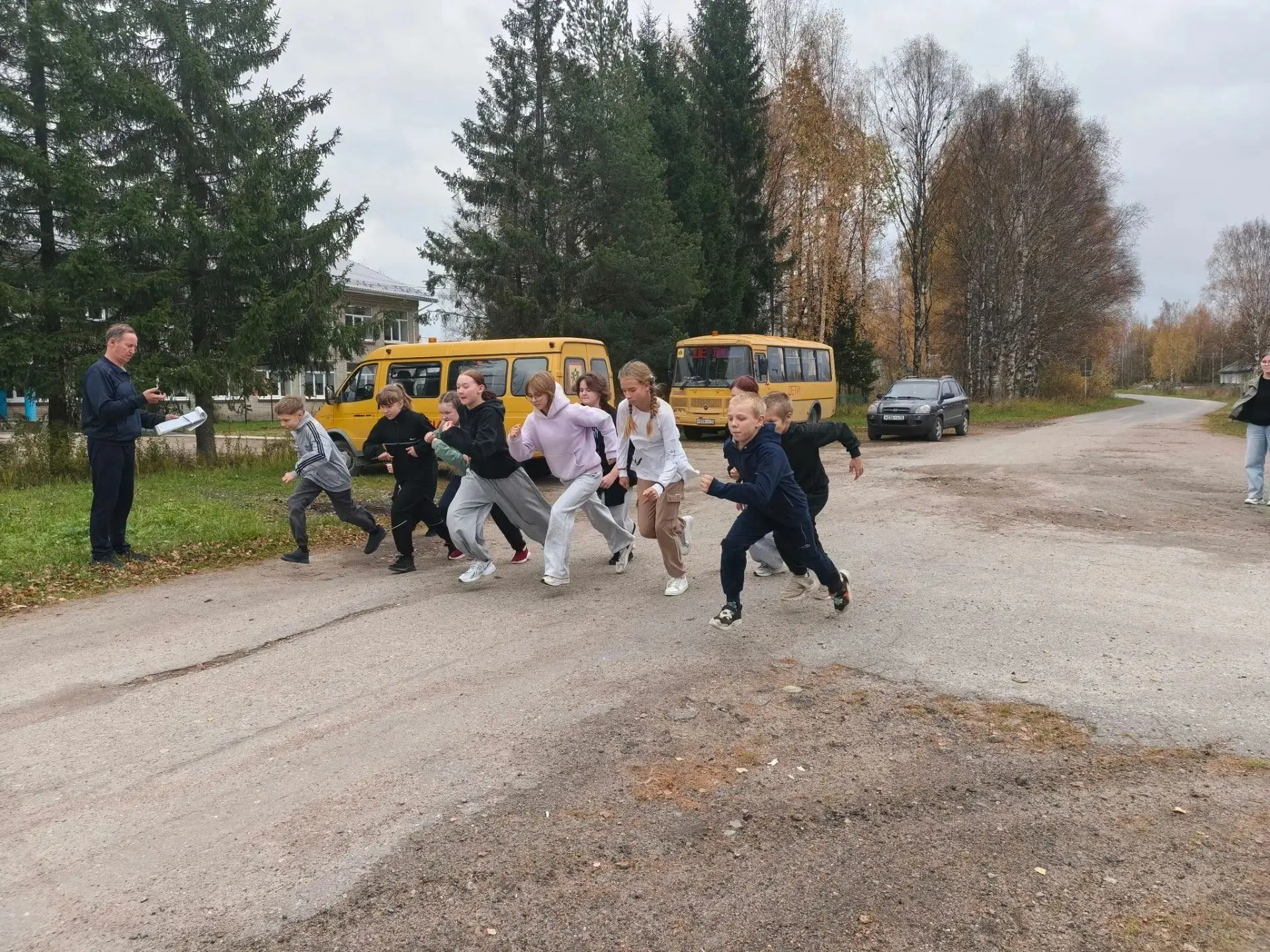 🍂🏃9 октября в нашей школе прошёл традиционный общешкольный кросс «Золотая осень-2026»...